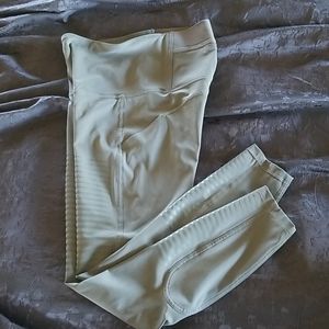 Lululemon Legging sz 6 gray sage